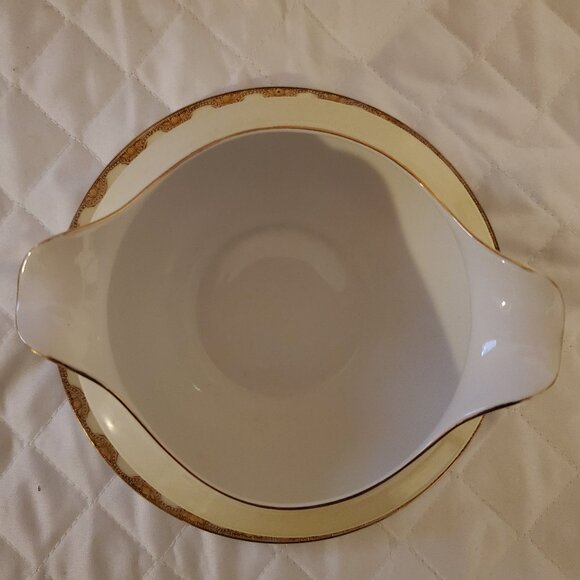 Vintage Meito China Gravy Bowl with Attached Drip Tray Annette Pattern - Picture 2 of 3